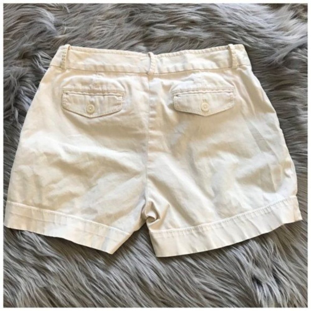 Banana Republic Martin chino shorts in natural.beige, size 4 - Picture 2 of 6
